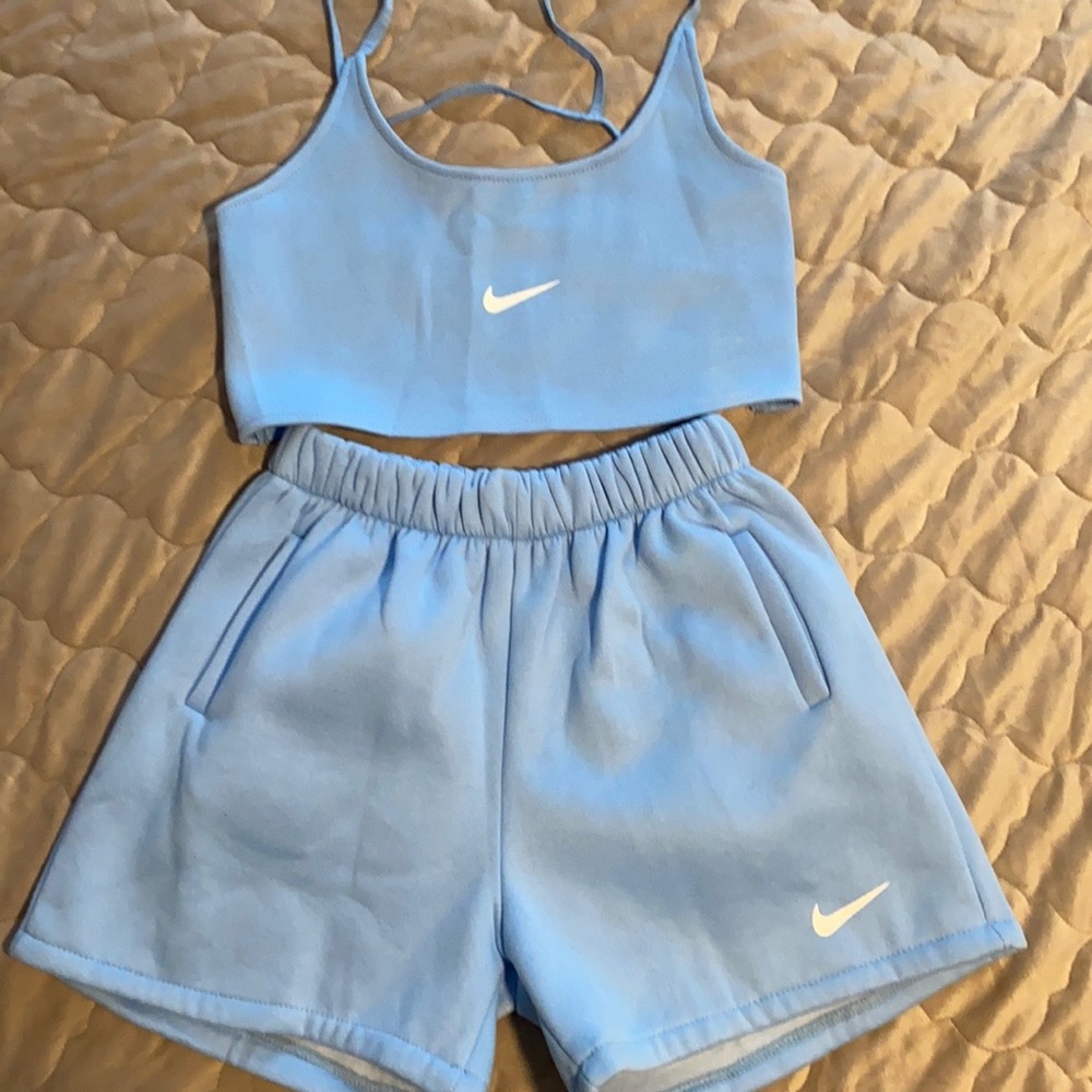 Nike logo 2 piece set